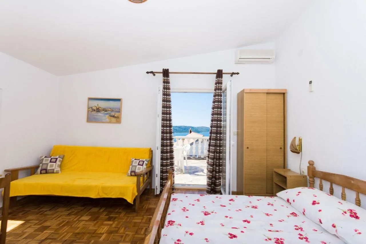 Apartmani Barun Trogir 0*,  Croatia